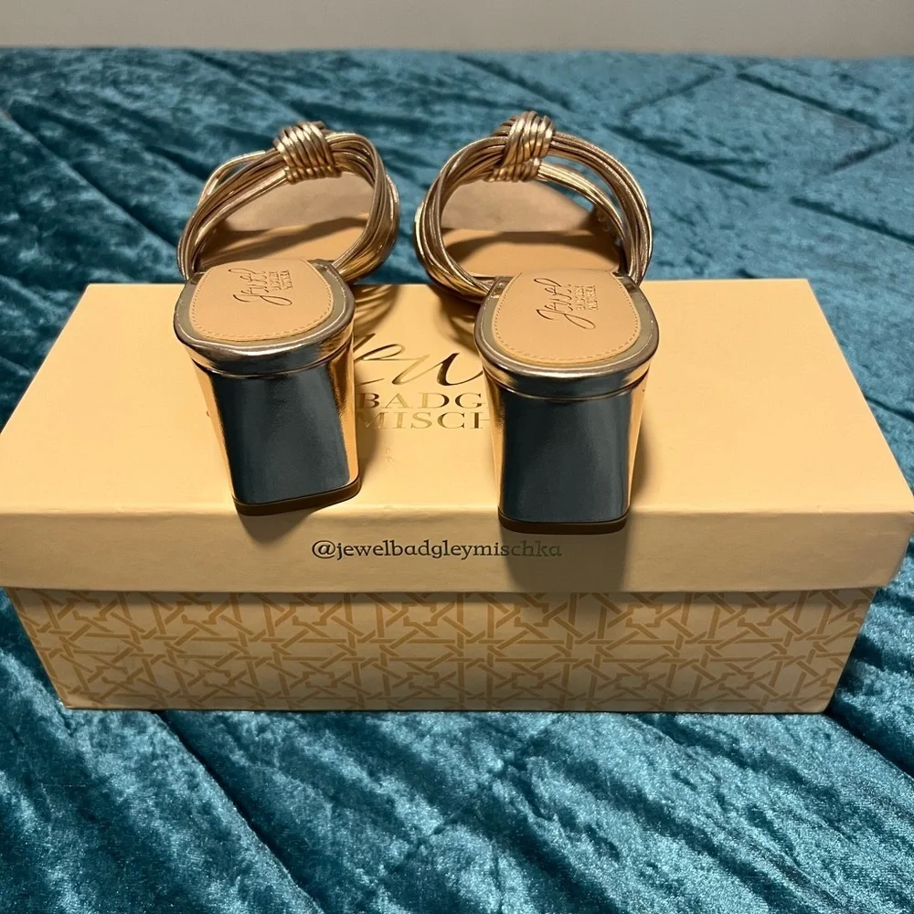 JEWEL BAGDLEY MISCHKA  women gold block heel sandals/size 6.5